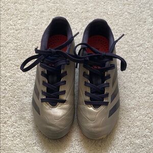 Adidas Kids Soccer Cleats in Silver, size 12.5 youth